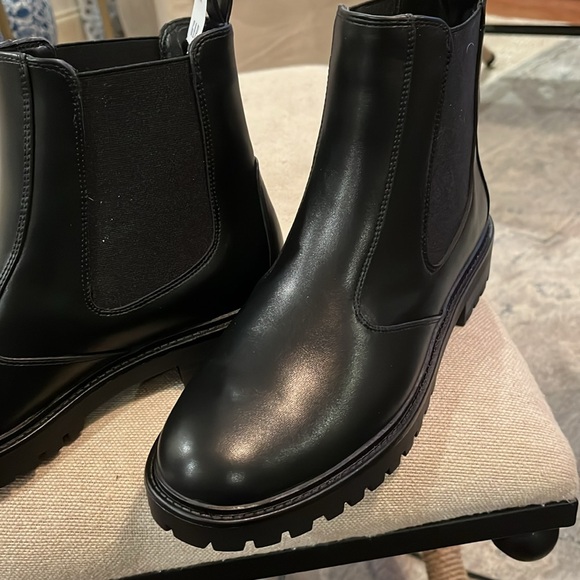 GAP Vegan Leather Black Chelsea Boots/NWT/8 - Picture 9 of 12